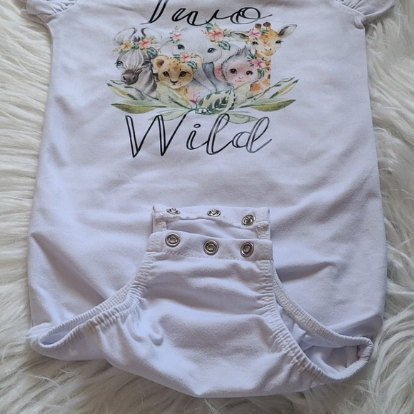Babygirl safari milestone bodysuit- size 2t - Picture 4 of 5